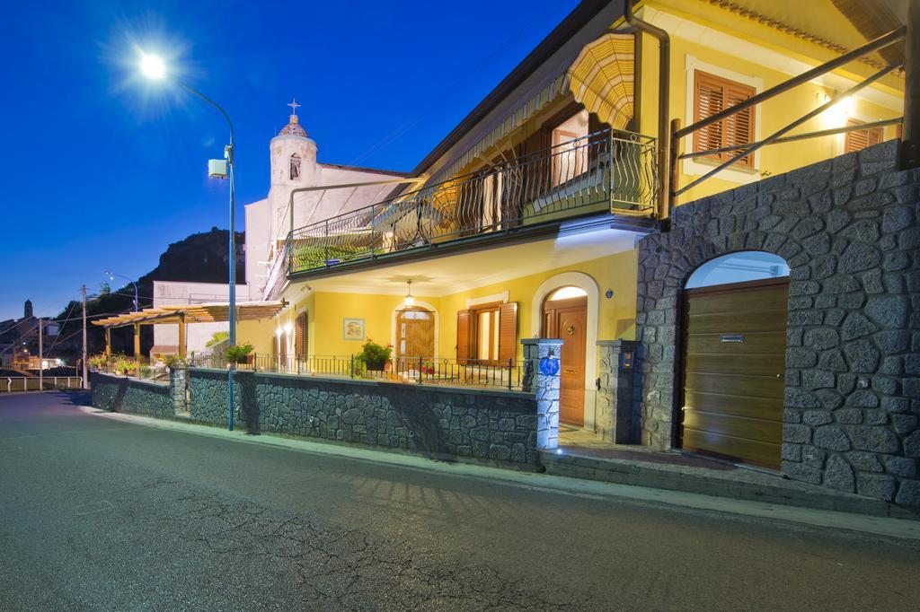 La Mela Blu Furore Exterior foto